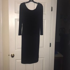 EUC Carmen black stretch midi w/gold zipper Sz Med